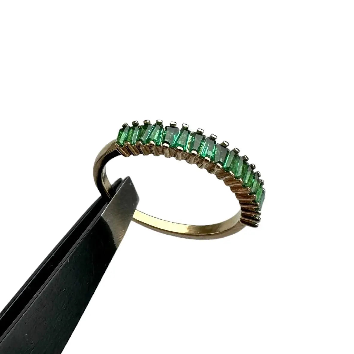 Ring med flera baugettslipade zirkoner - L8Hasselblad