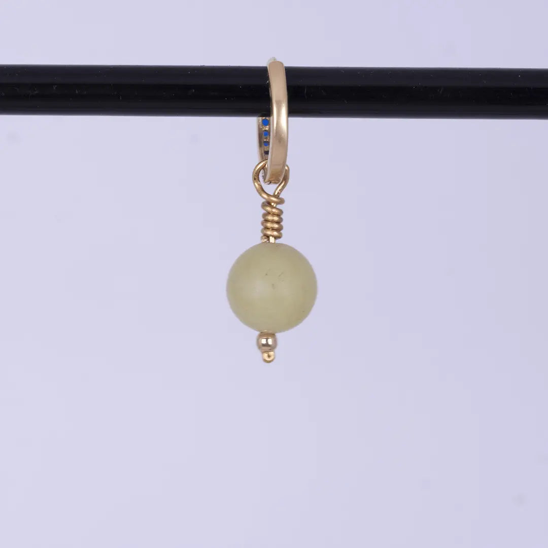 Short and Cute - stenörhängen gulddoublé - L8Hasselblad