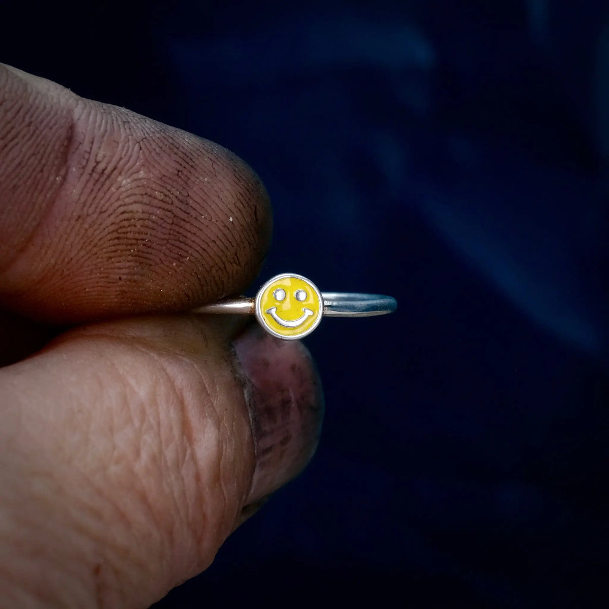 Smiley - Ring L8Hasselblad