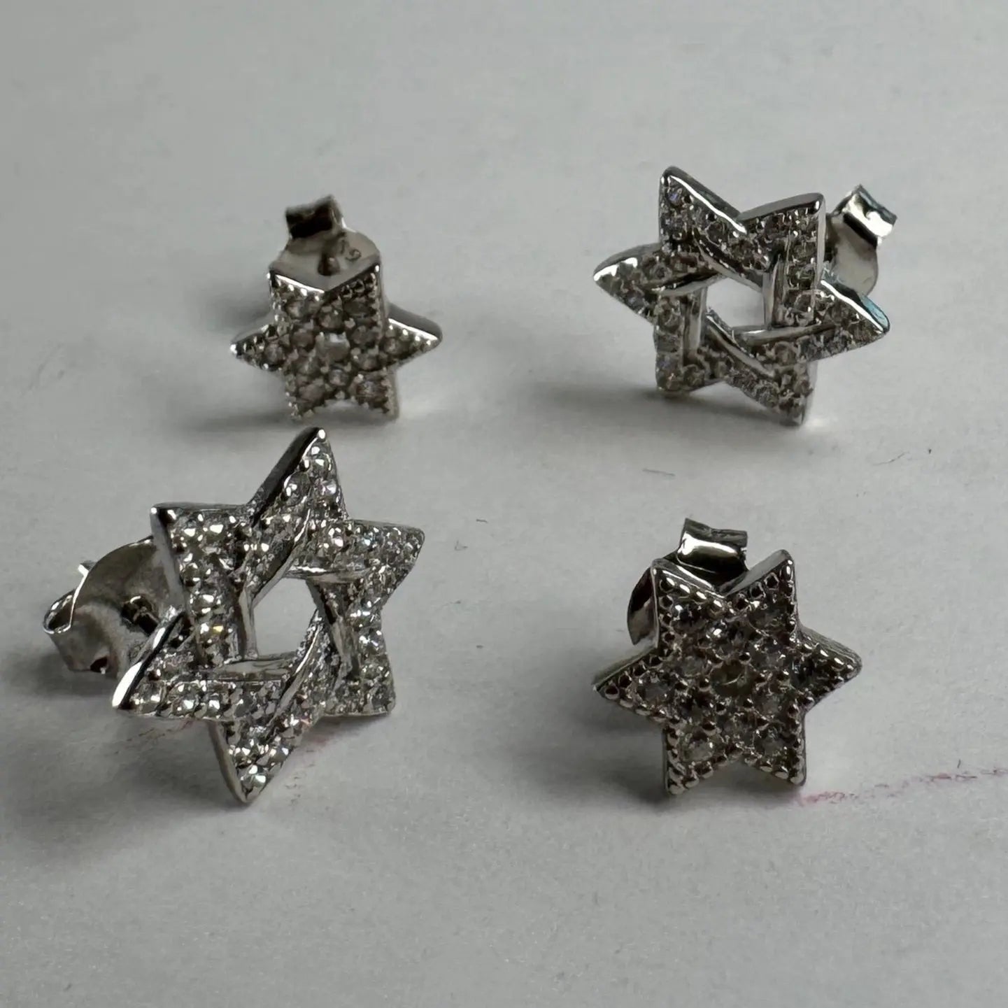 Stiftörhänge - Davidsstjärna med zirkoner - L8Hasselblad