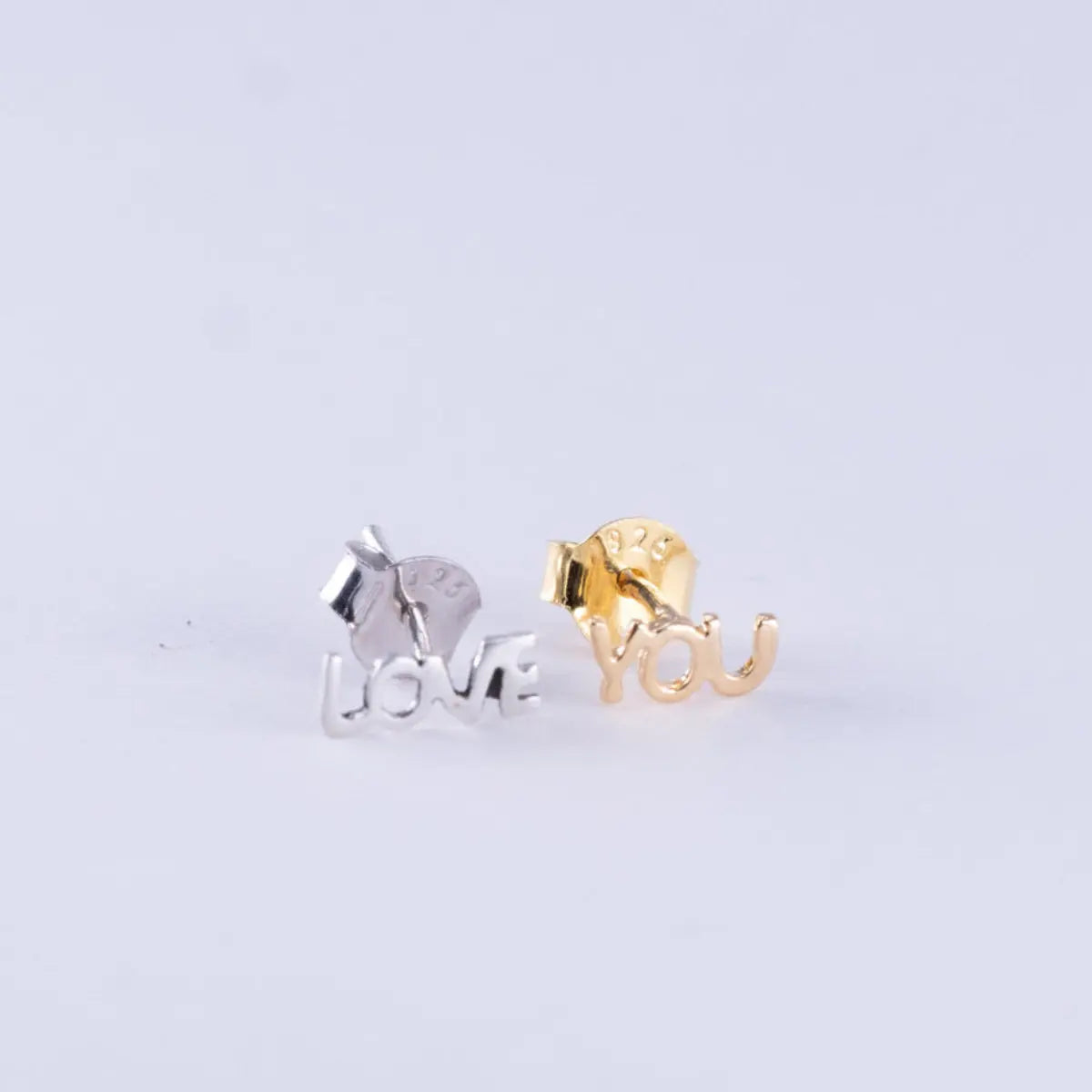 Stiftörhänge - LOVE YOU L8Hasselblad