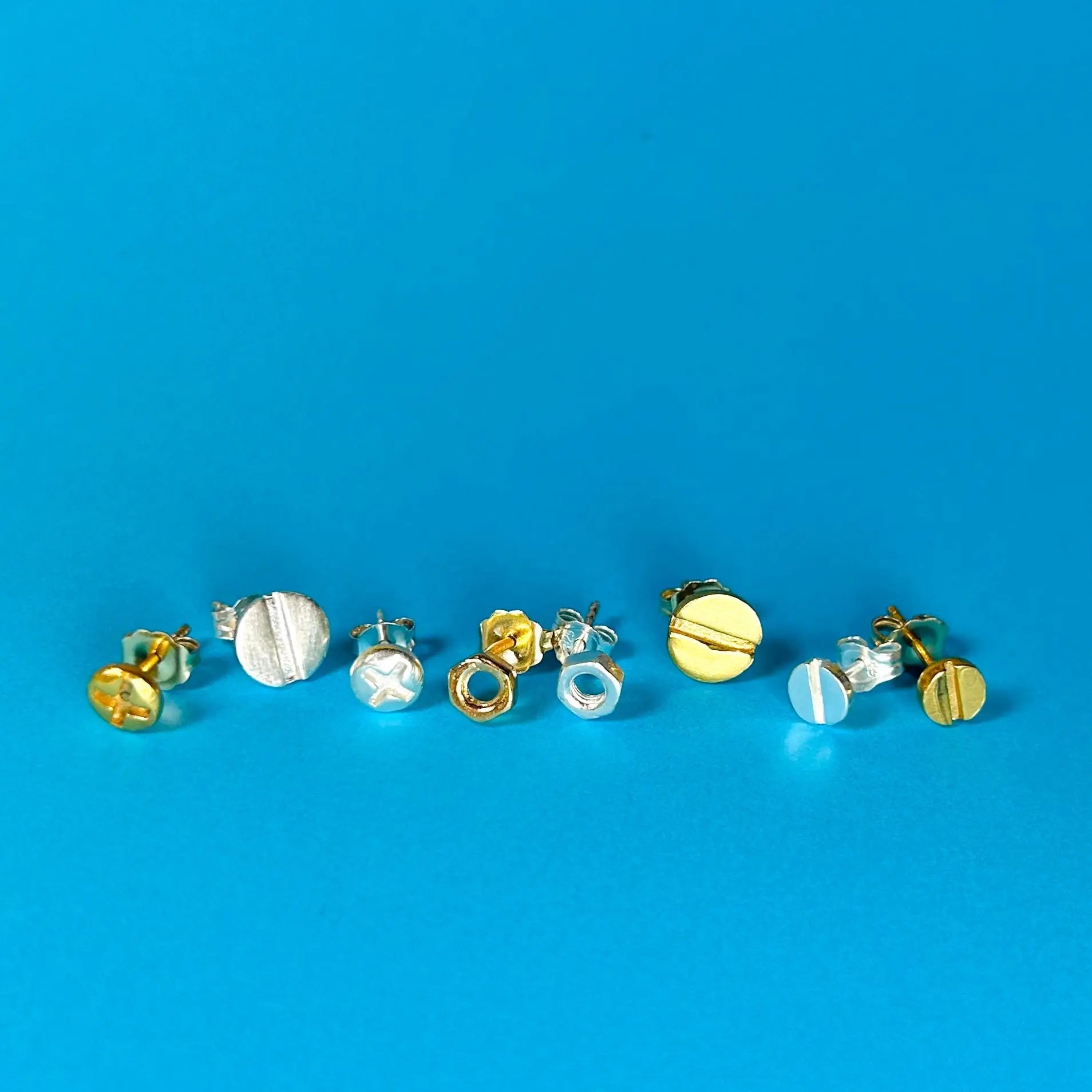 Stiftörhänge - Muttrar och skruvar - L8Hasselblad