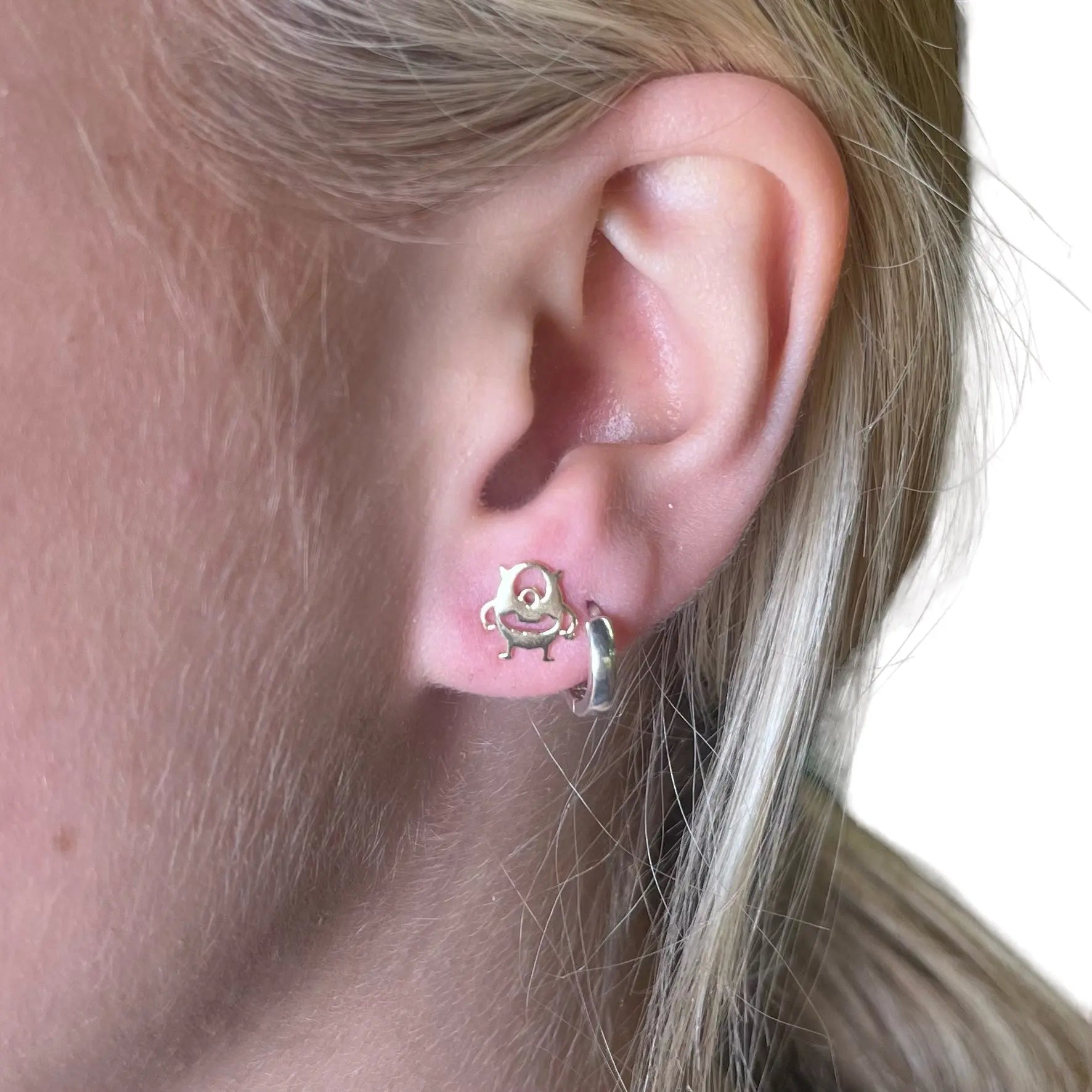 Stiftörhänge - Rymden - L8Hasselblad