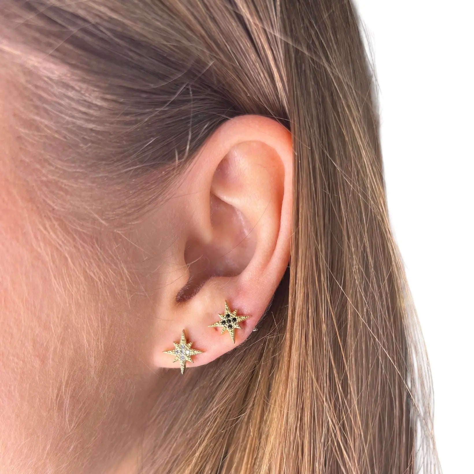 Stiftörhänge - Stjärnor Zirkoner - L8Hasselblad