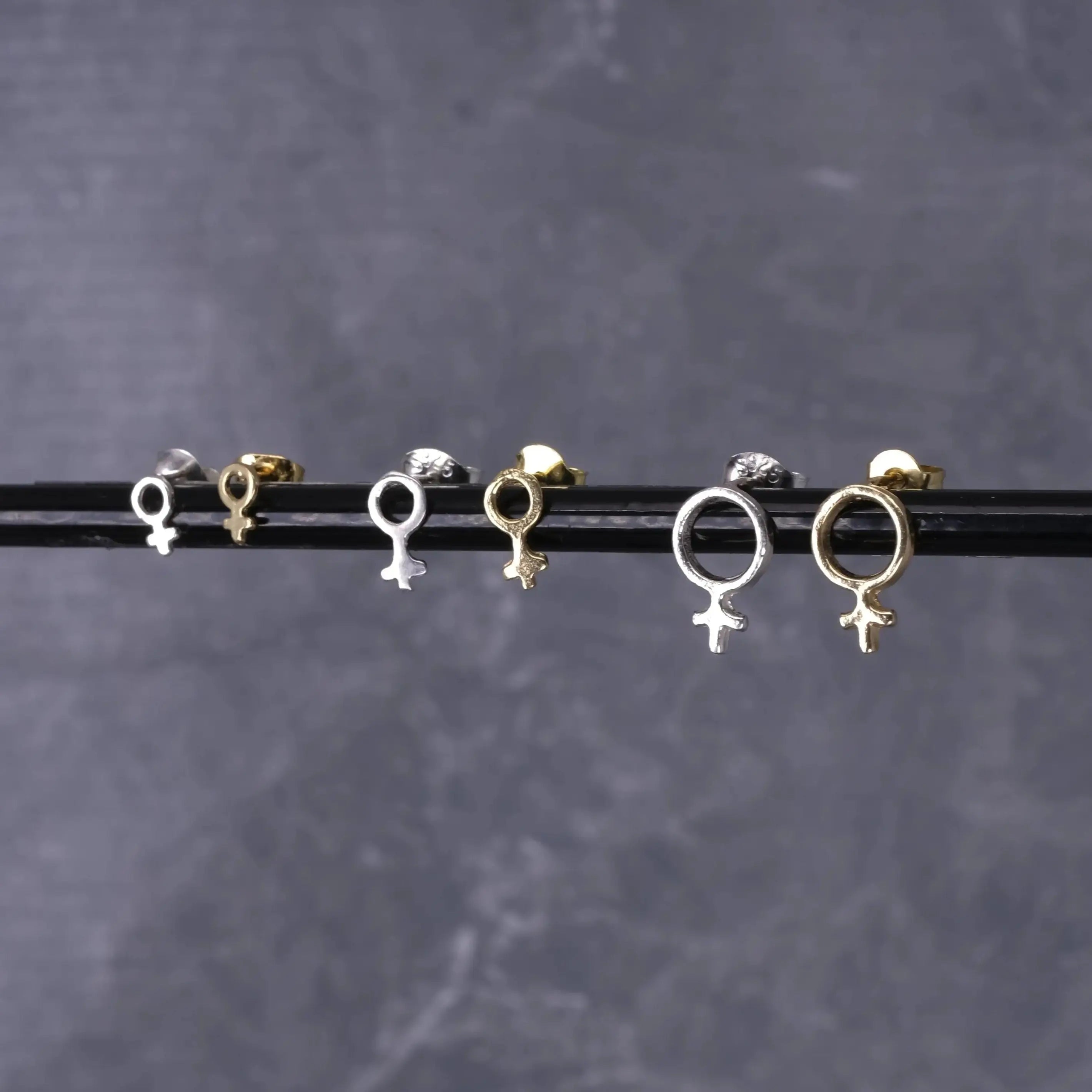 Venus - Stiftörhänge - L8Hasselblad