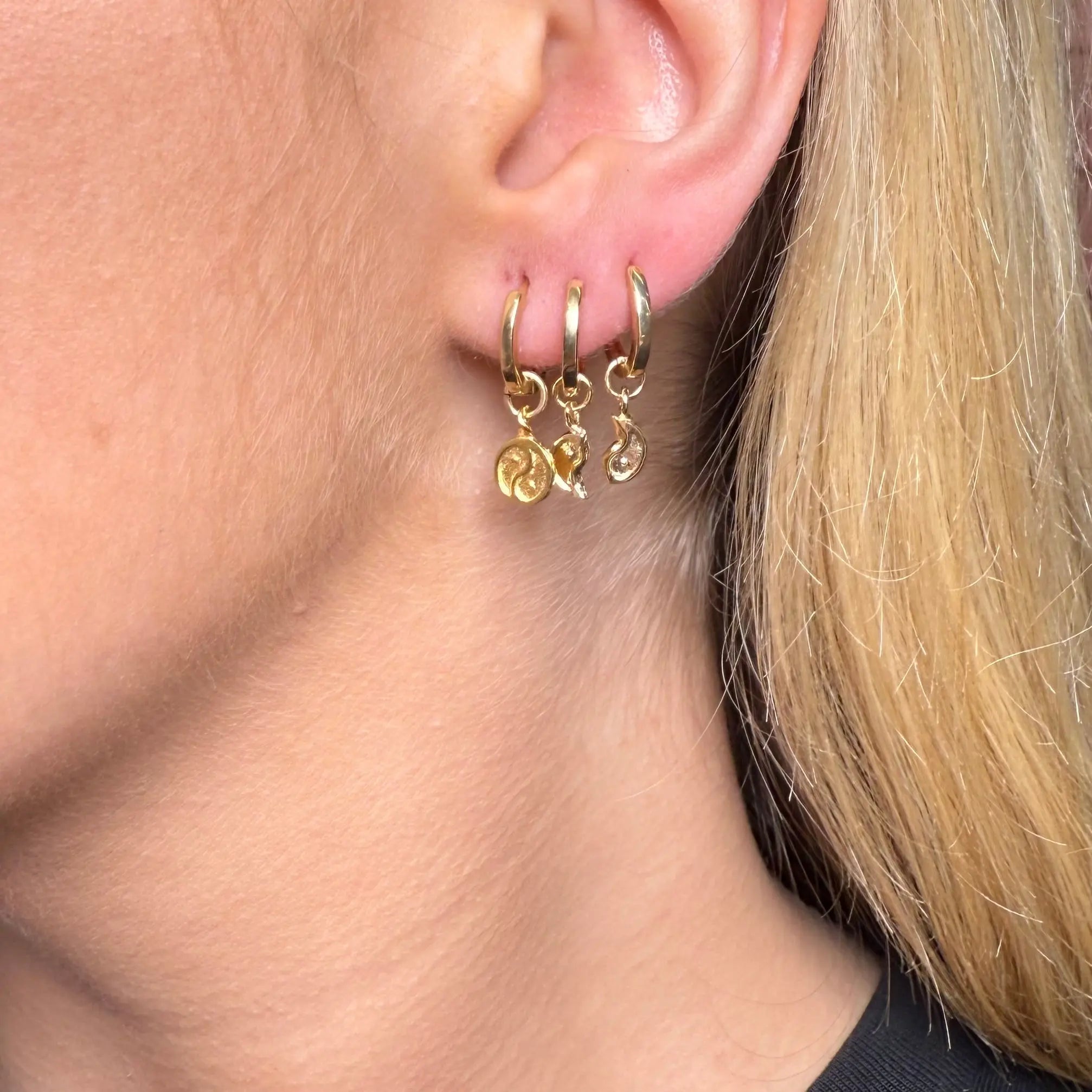 Yin & Yang - guldörhängen - L8Hasselblad