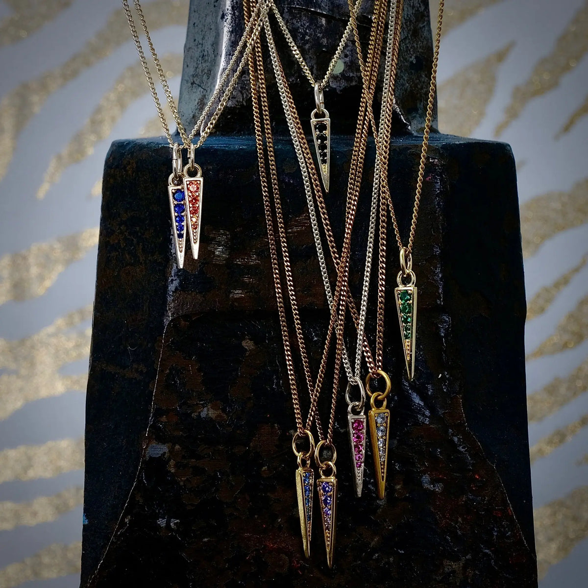 Zirkontaggen - Halsband L8Hasselblad