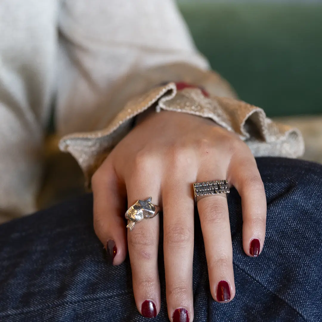 One of a kind hjärtklackring med pil ring L8Hasselblad