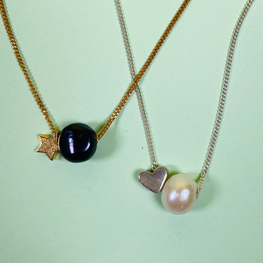 Mounted necklace with genuine pearl &amp; heart/star gold double