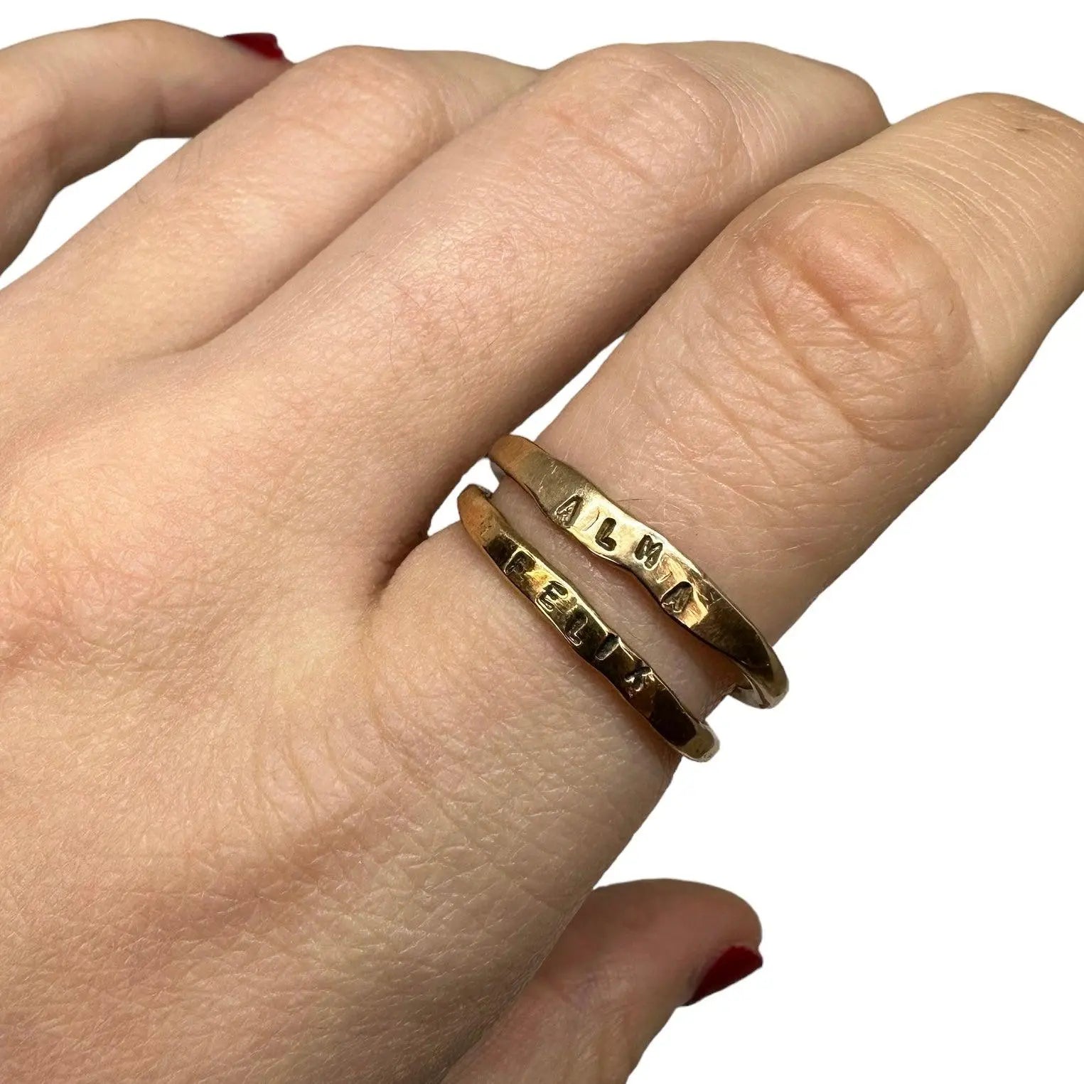 2 mm namnring 18K guld - L8Hasselblad