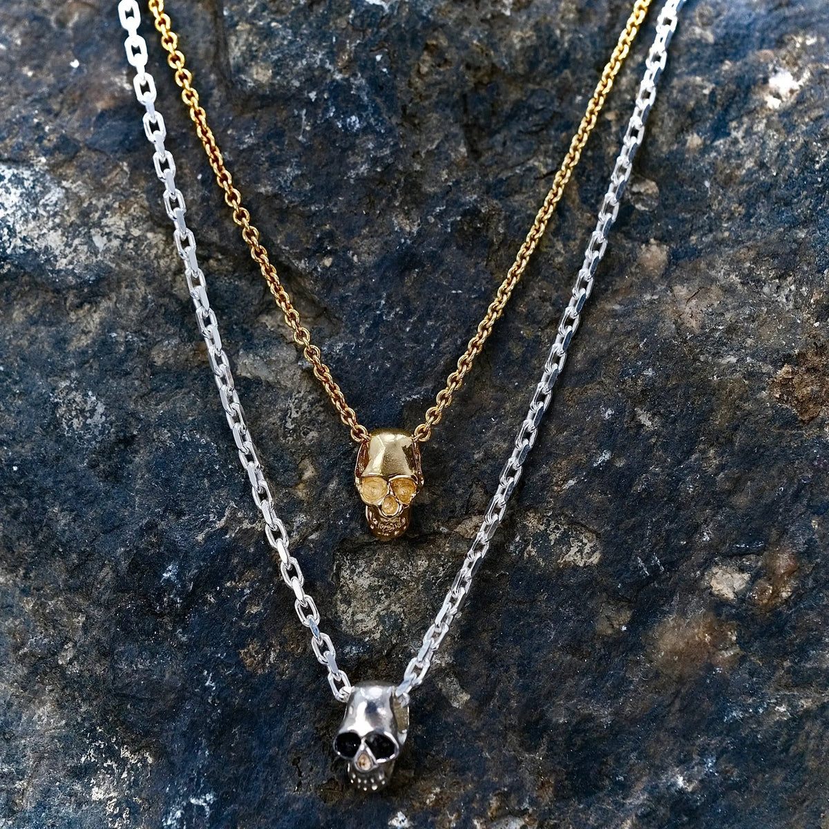 2.0 Dödskallen - Halsband L8Hasselblad