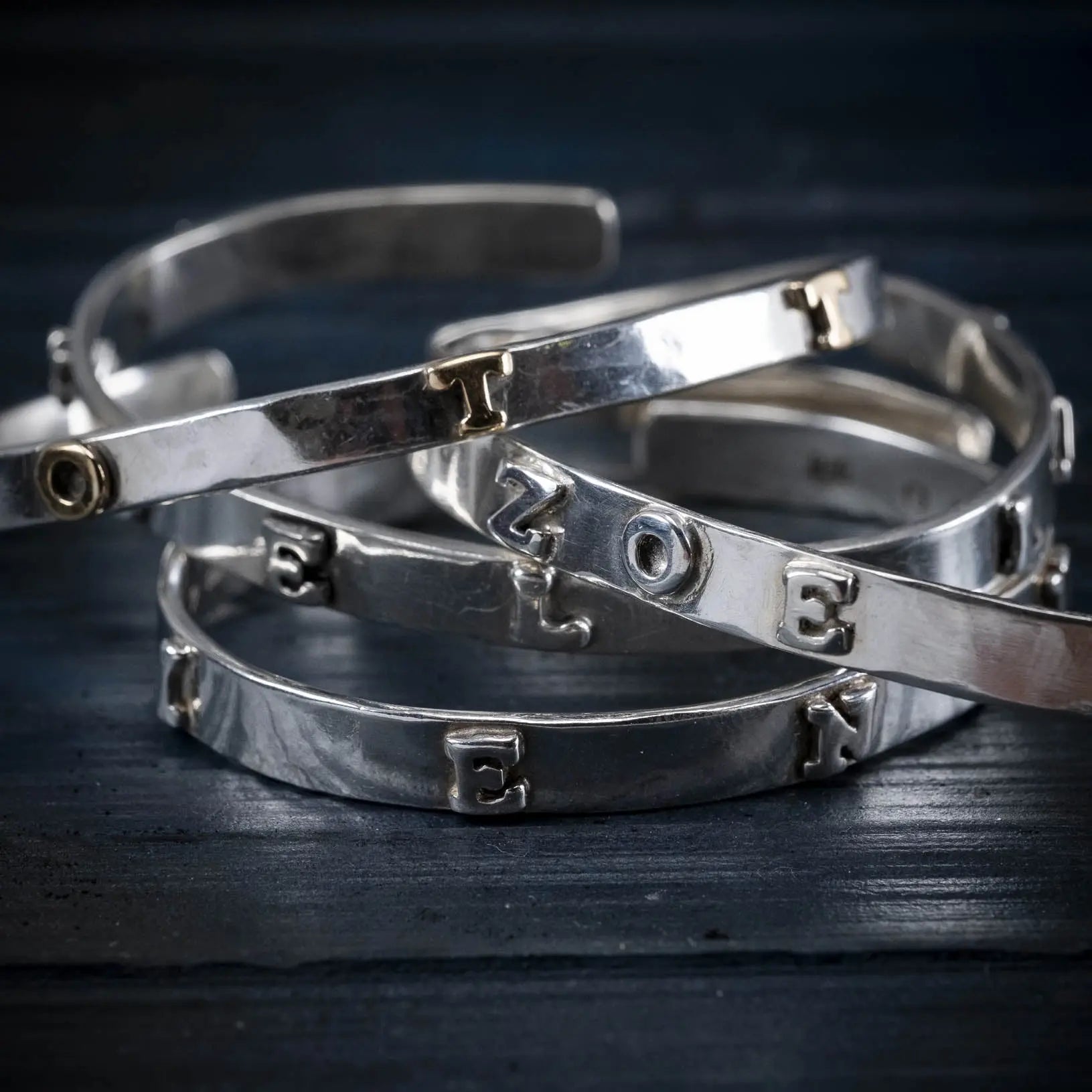 2.0 Ordarmband L8Hasselblad