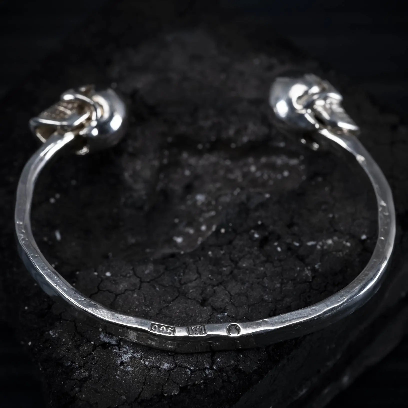 2.0 Scull - Stelt armband L8Hasselblad