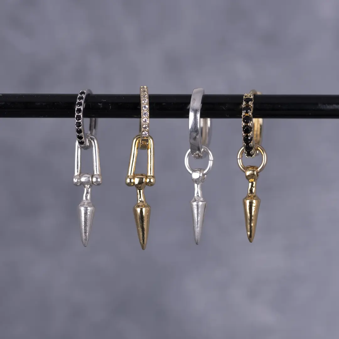 2.0 niten - örhänge L8Hasselblad