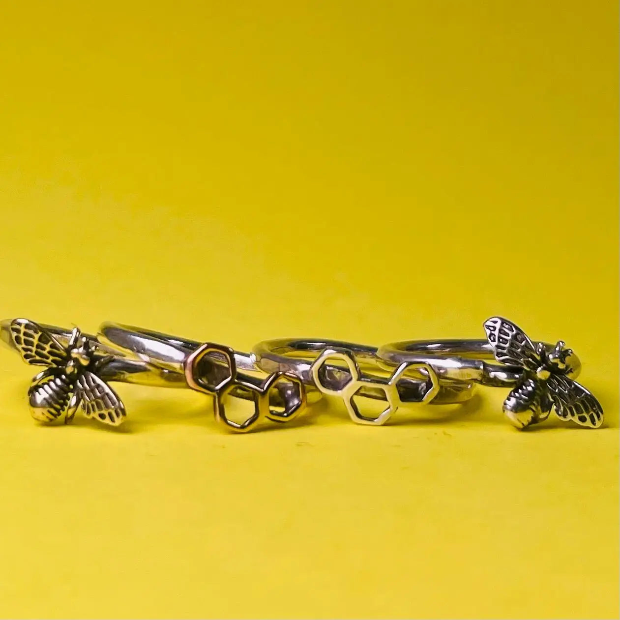 2mm Bee brave ring - L8Hasselblad