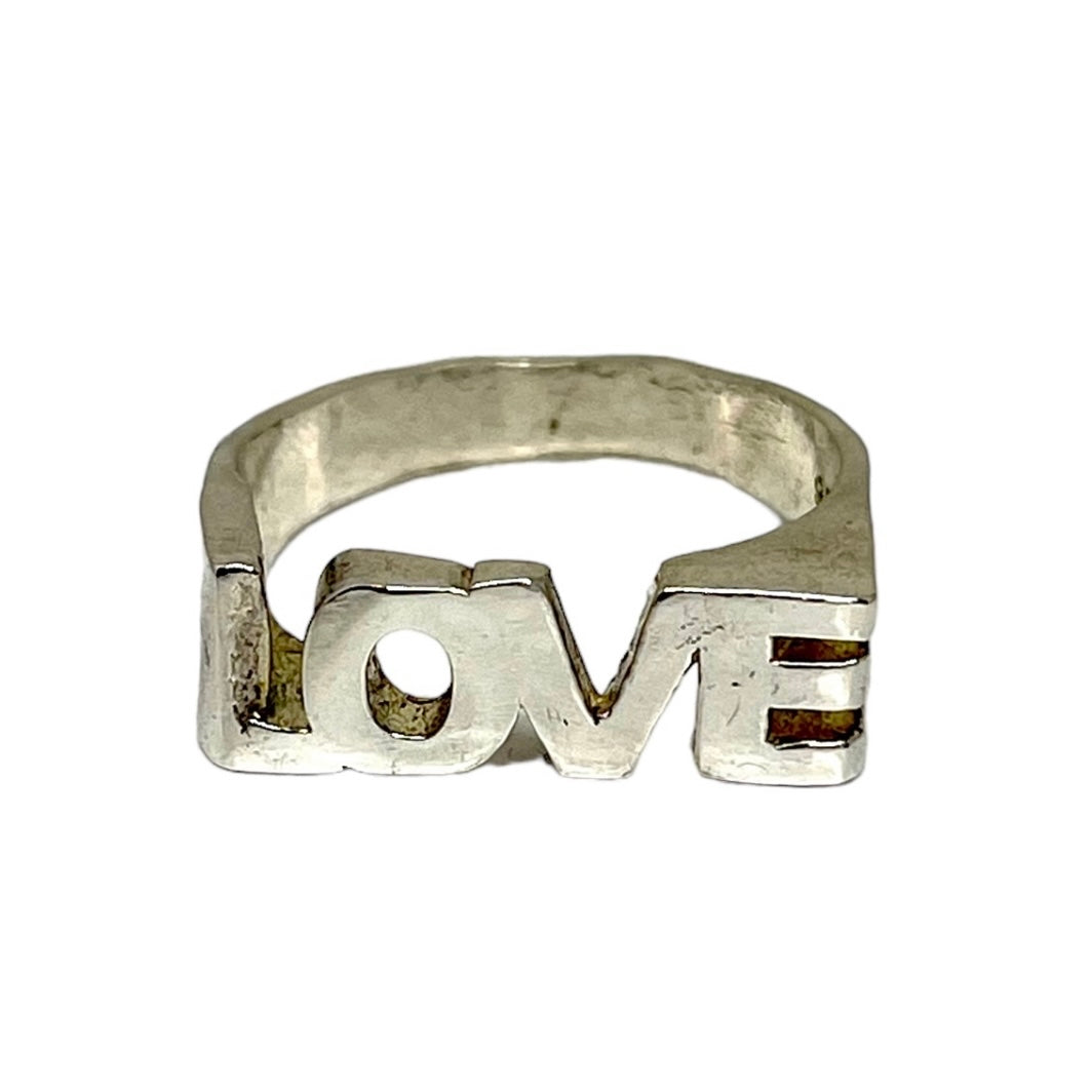 LOVE-ring