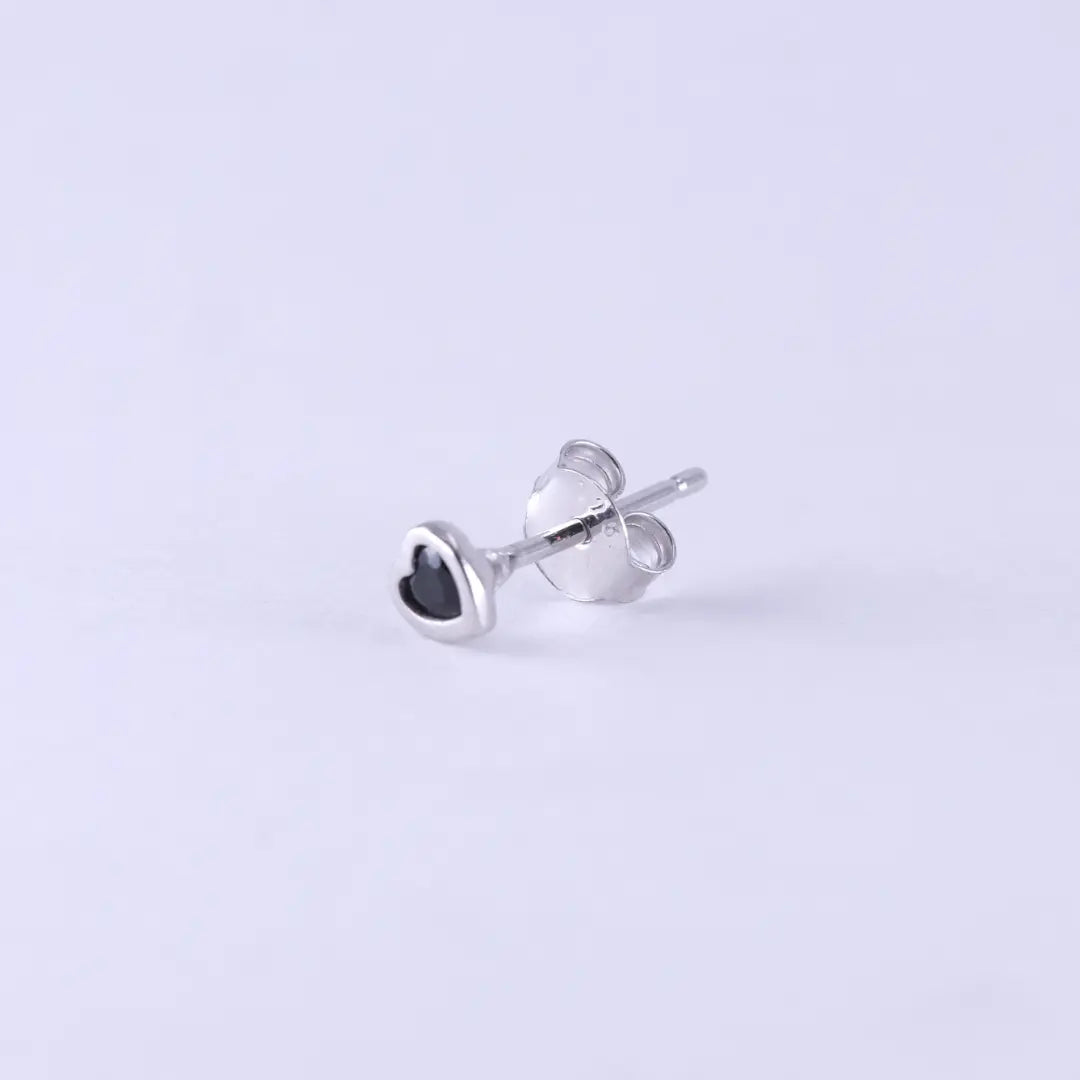 Stiftörhänge - Dasha hjärta med zirkoner - litet L8Hasselblad