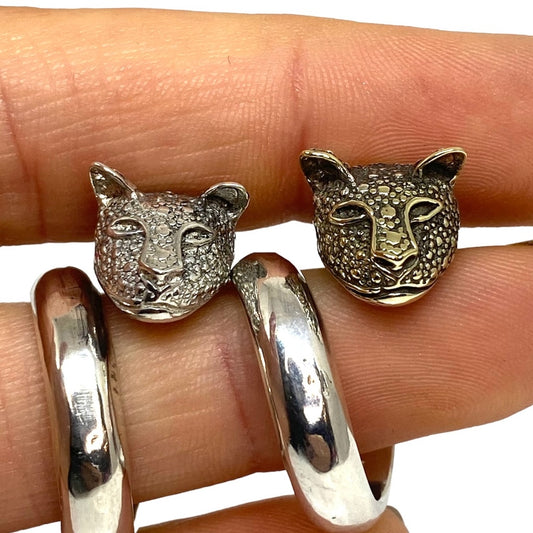 Heavy &amp; thick cat ring