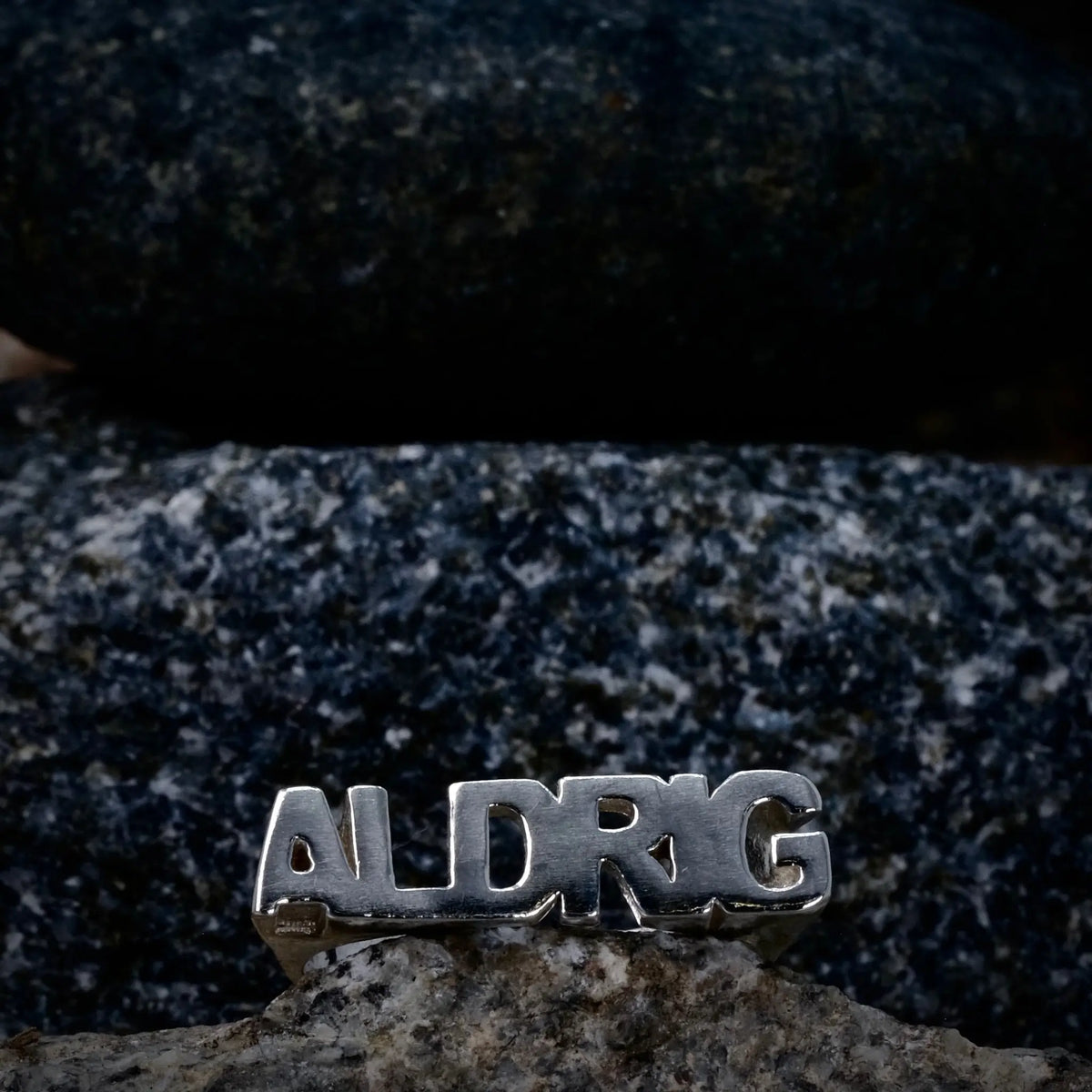 ALDRIG - Ordring L8Hasselblad