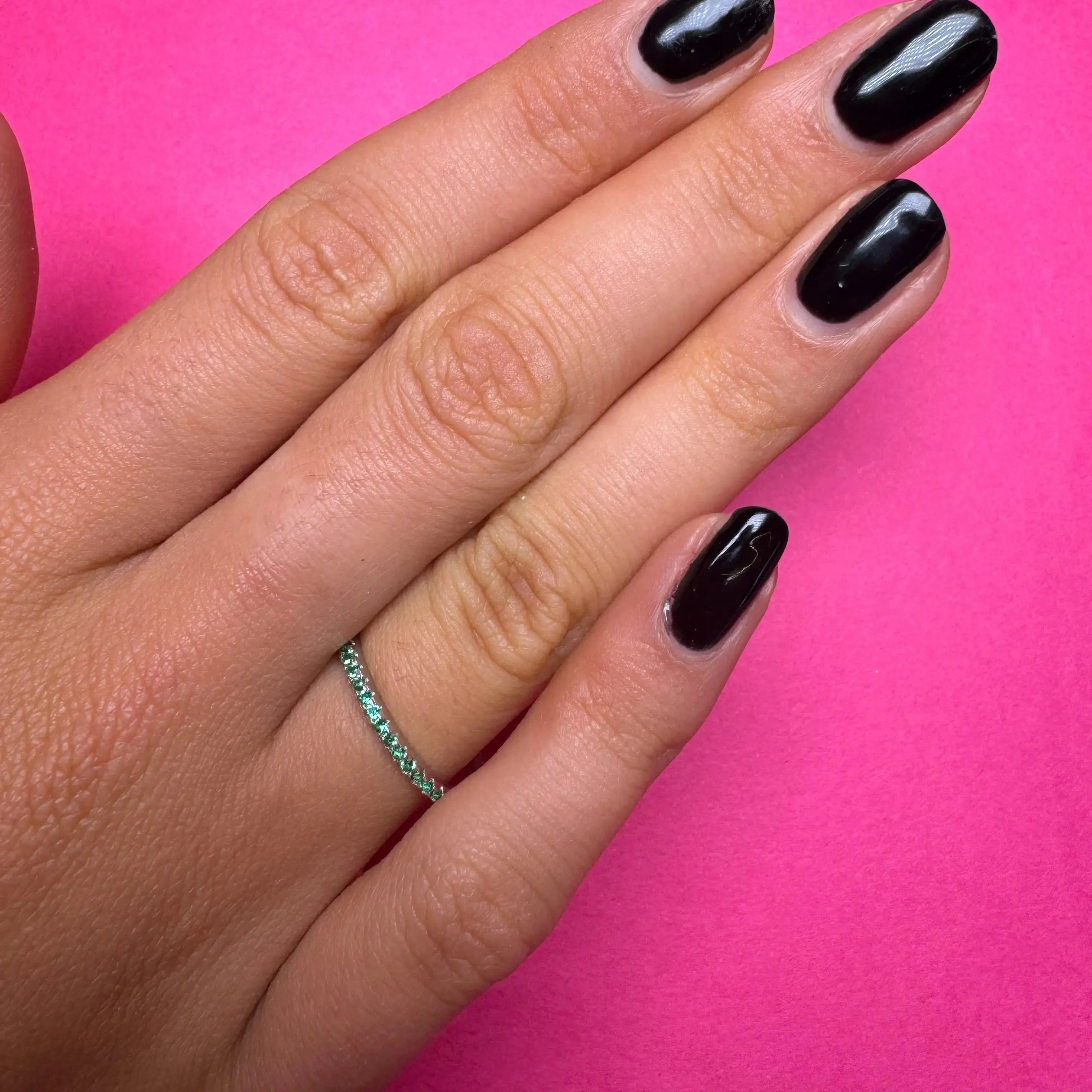 Alliansring med zirkoner - L8Hasselblad