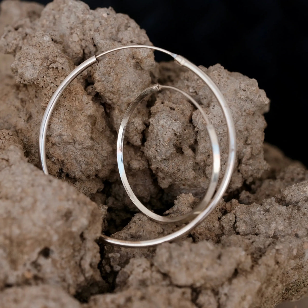 Thin Hoops L8Hasselblad