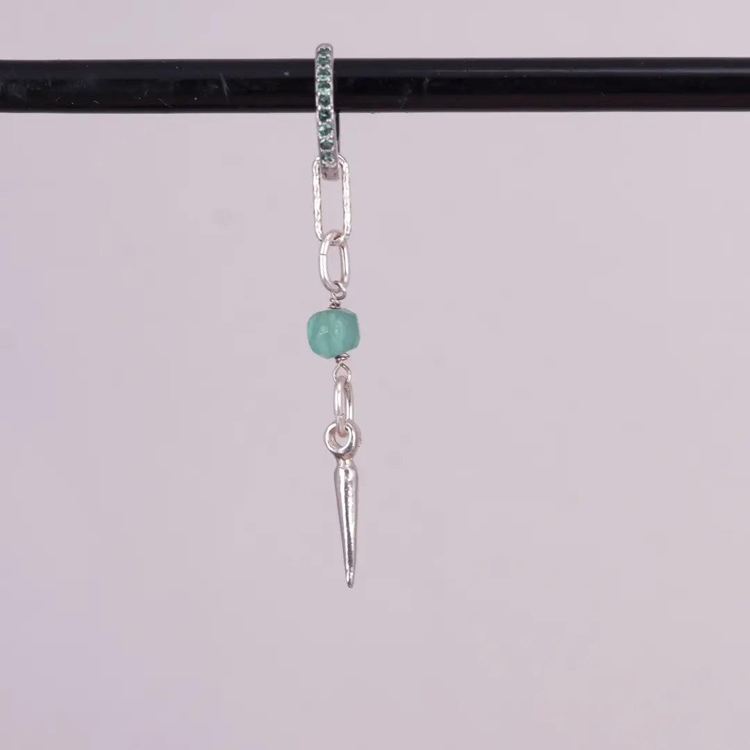 Beads & Spike Silver - stenörhängen - L8Hasselblad