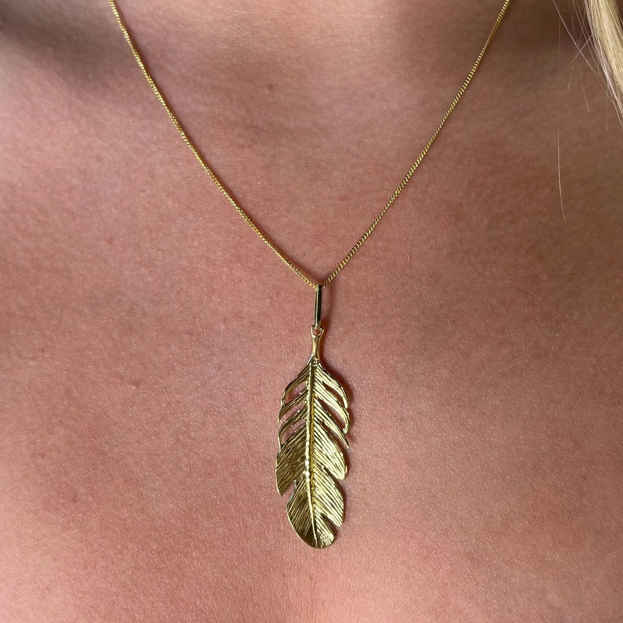 Berlock - Fjädern - L8Hasselblad