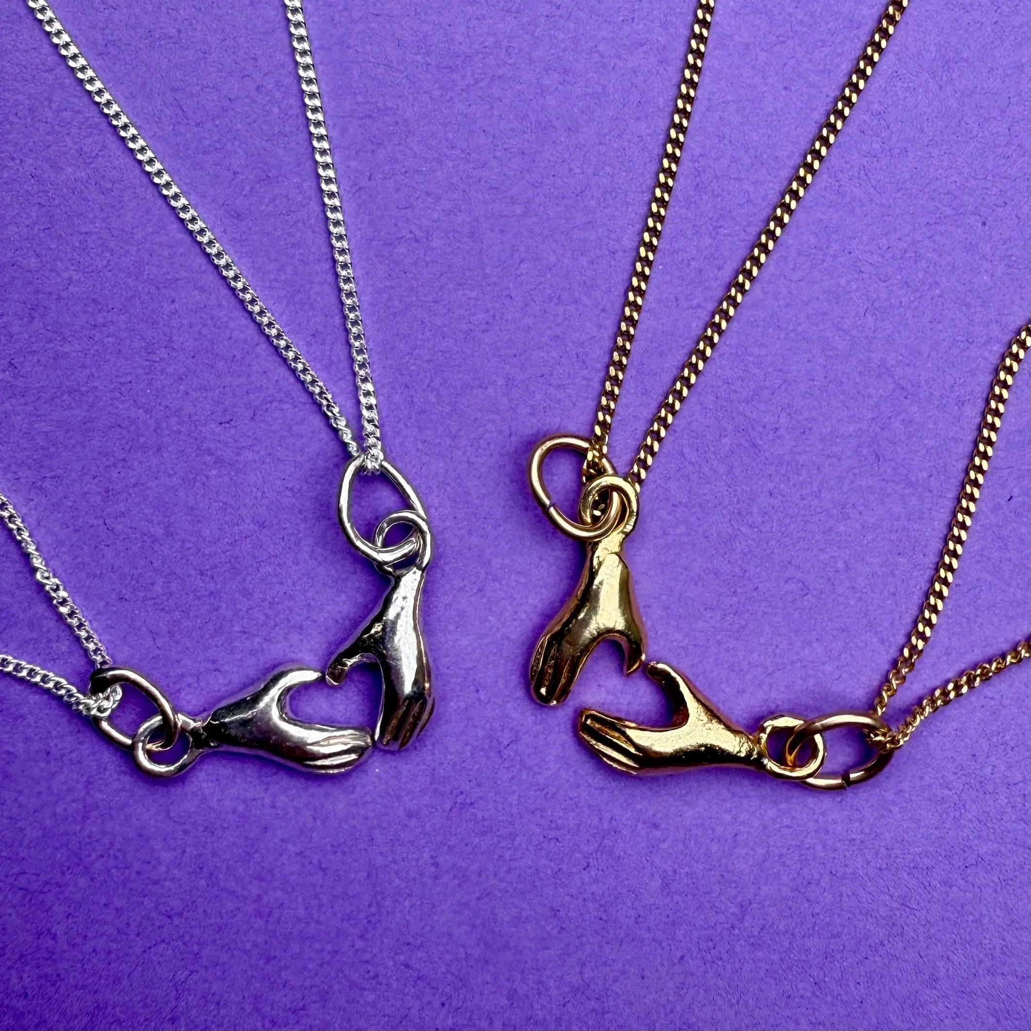 Berlock - Kärlekshänder - L8Hasselblad