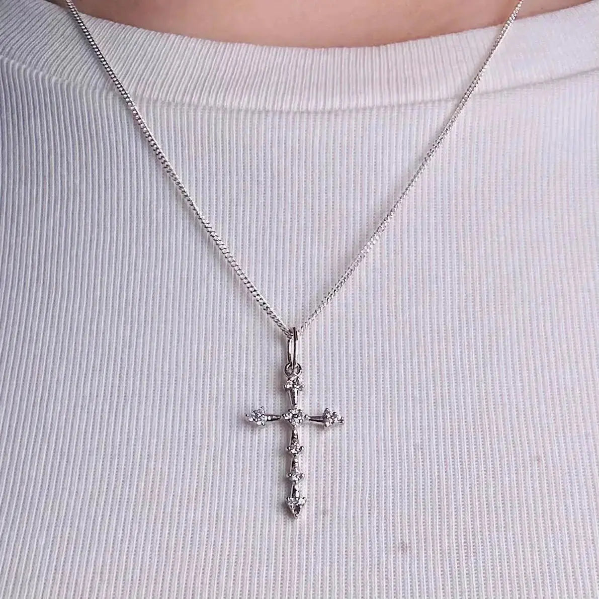 Crown cross - Halsband L8Hasselblad