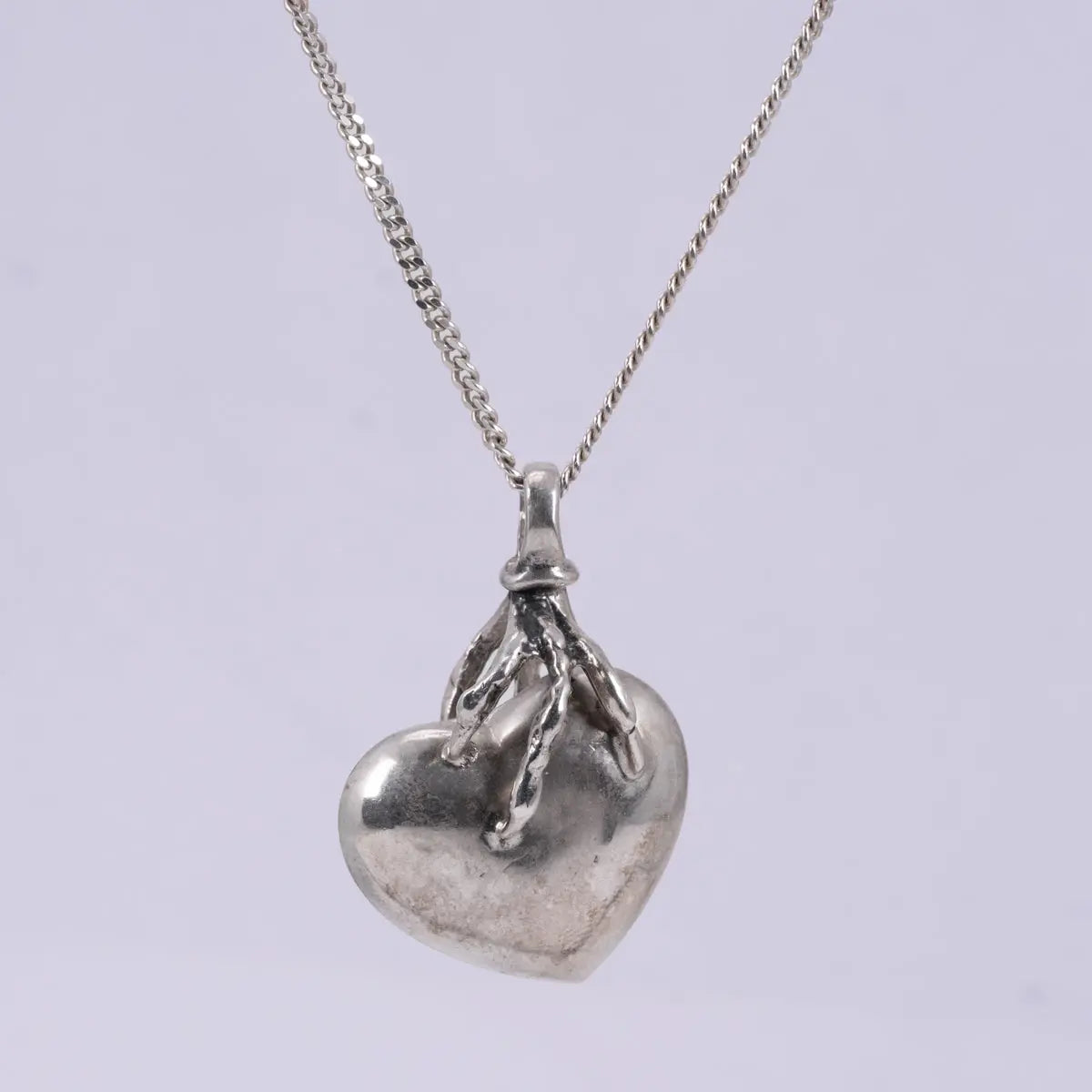 Berlock - Clutched Heart L8Hasselblad