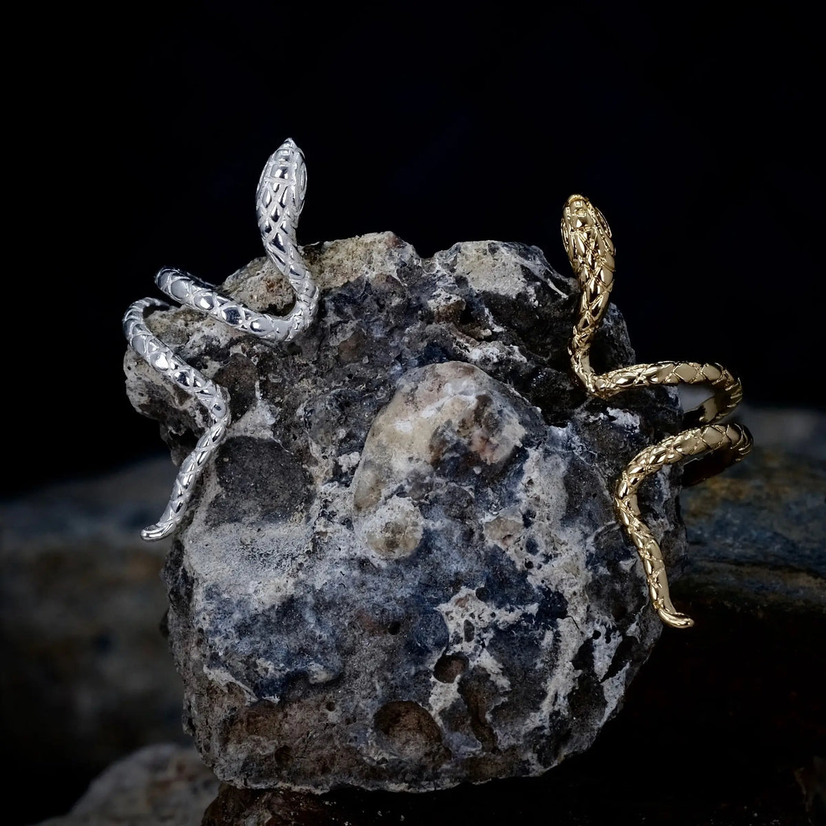 Ormen - Earcuff L8Hasselblad