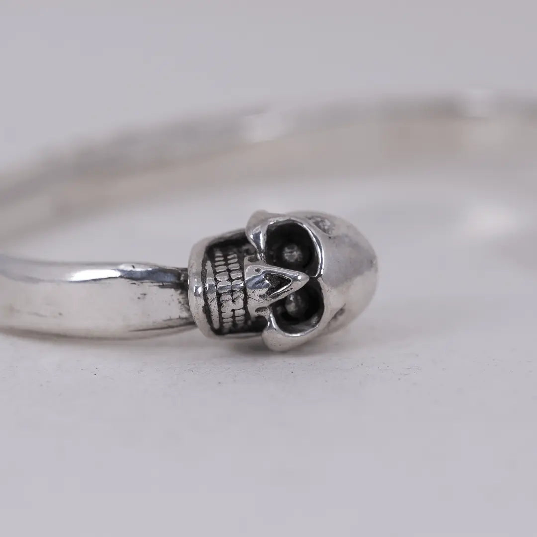 Chunky dödskallearmband - L8Hasselblad