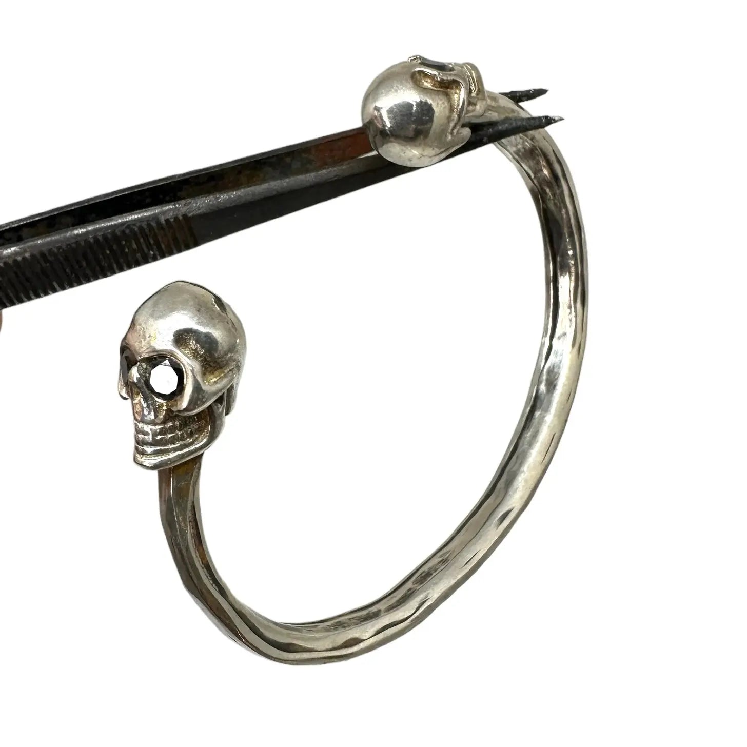 Chunky dödskallearmband med äkta diamanter - L8Hasselblad