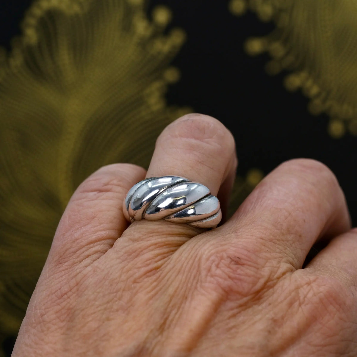Croissant - Ring L8Hasselblad