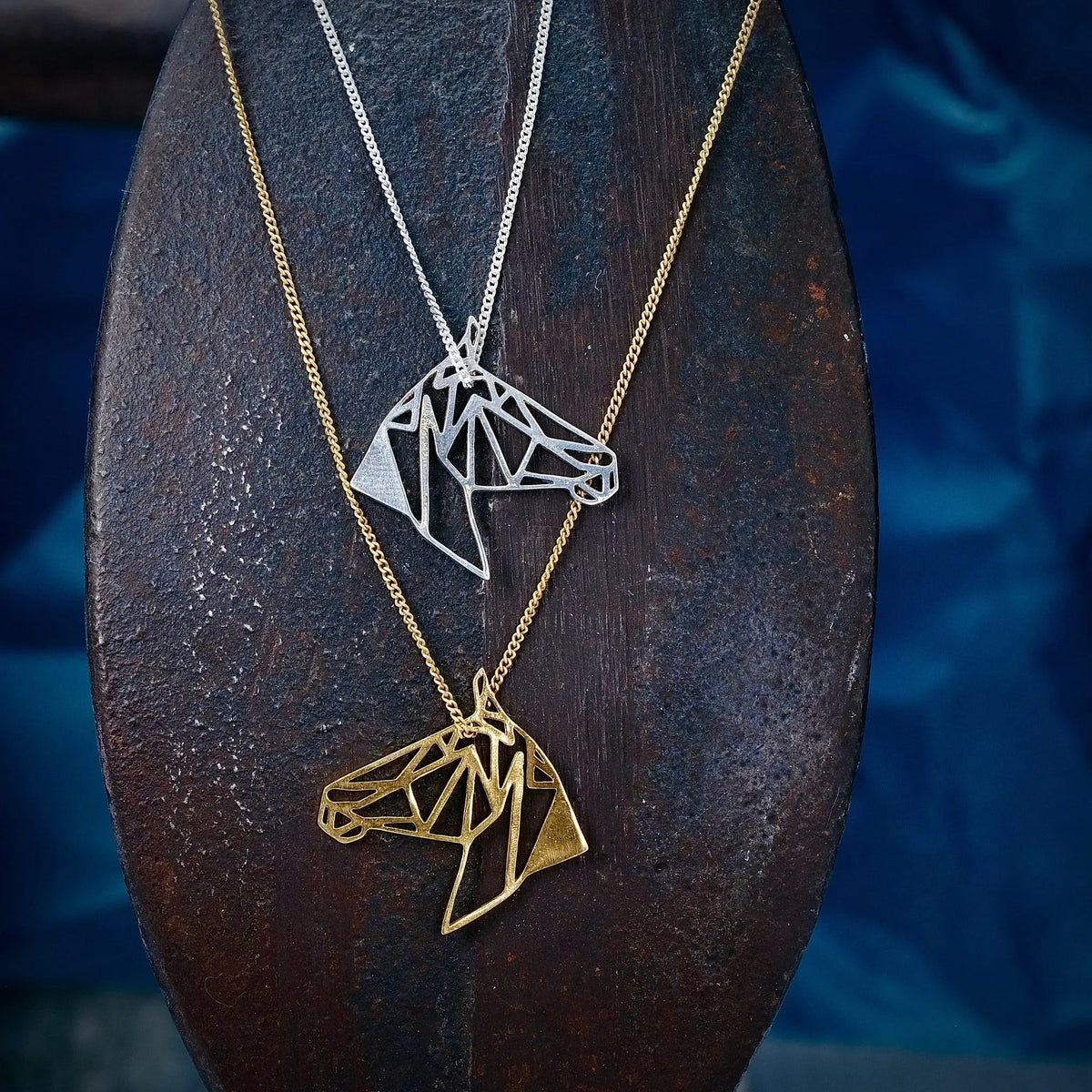 Geo Horse - Halsband L8Hasselblad