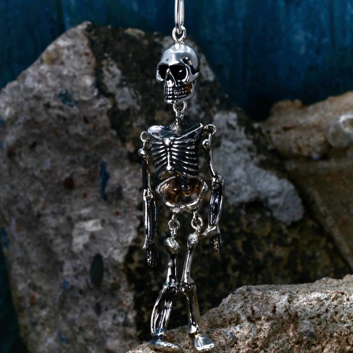 Skeleton - Berlock L8Hasselblad