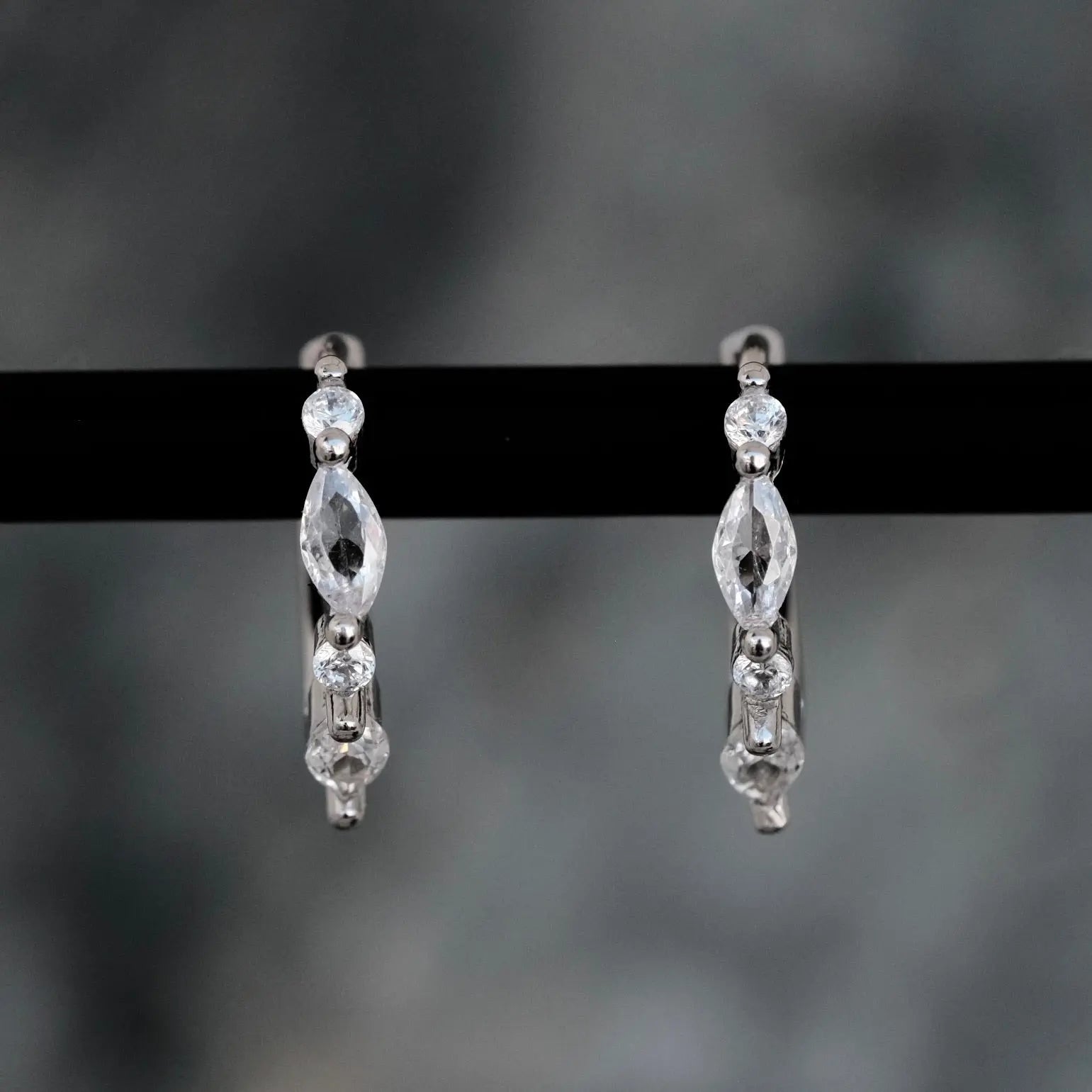 Tiara Hoops L8Hasselblad