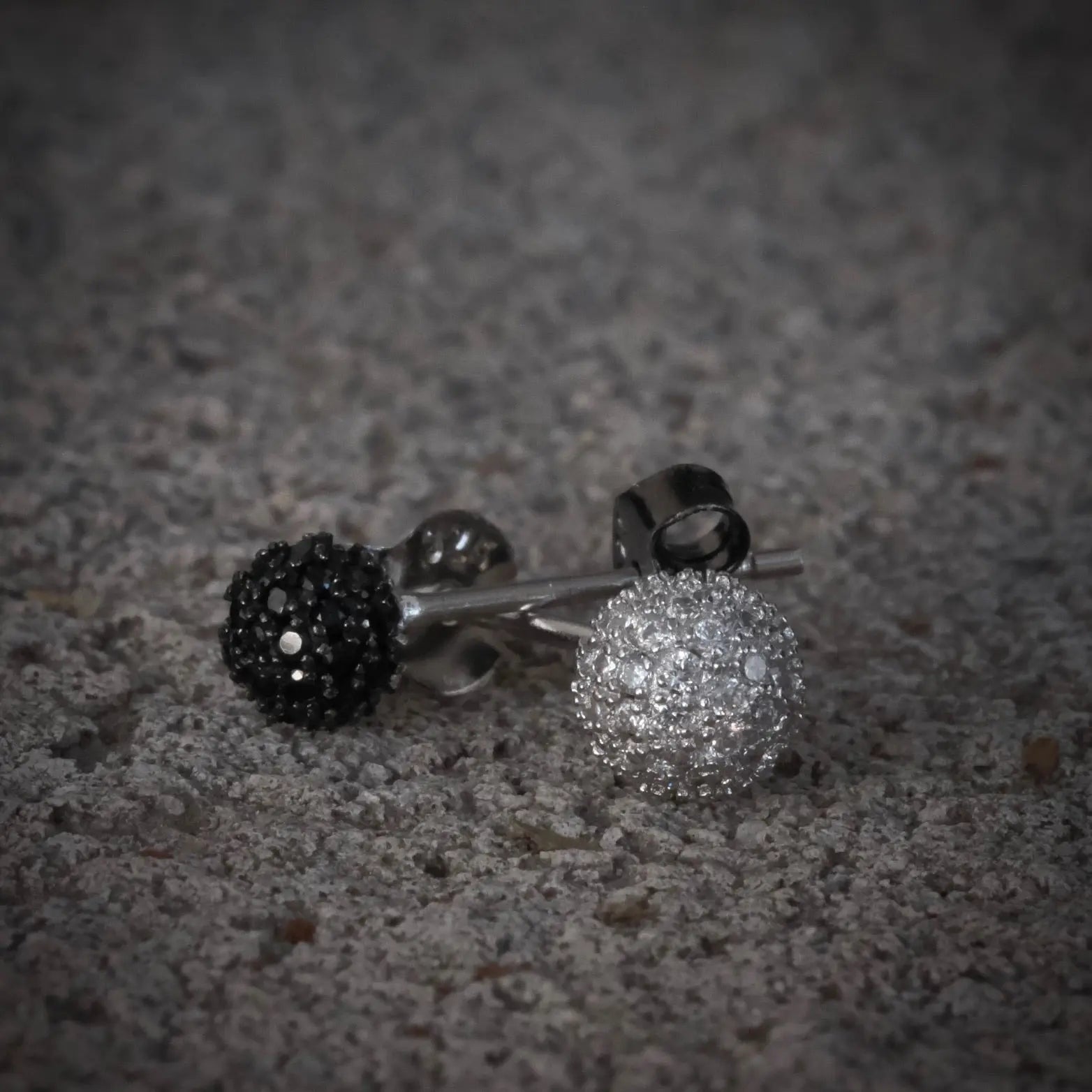 Disco - Stiftörhänge L8Hasselblad