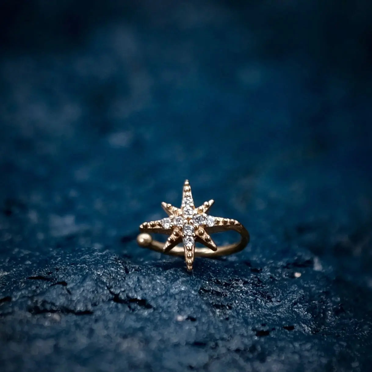 Golden Polaris - Earcuff L8Hasselblad