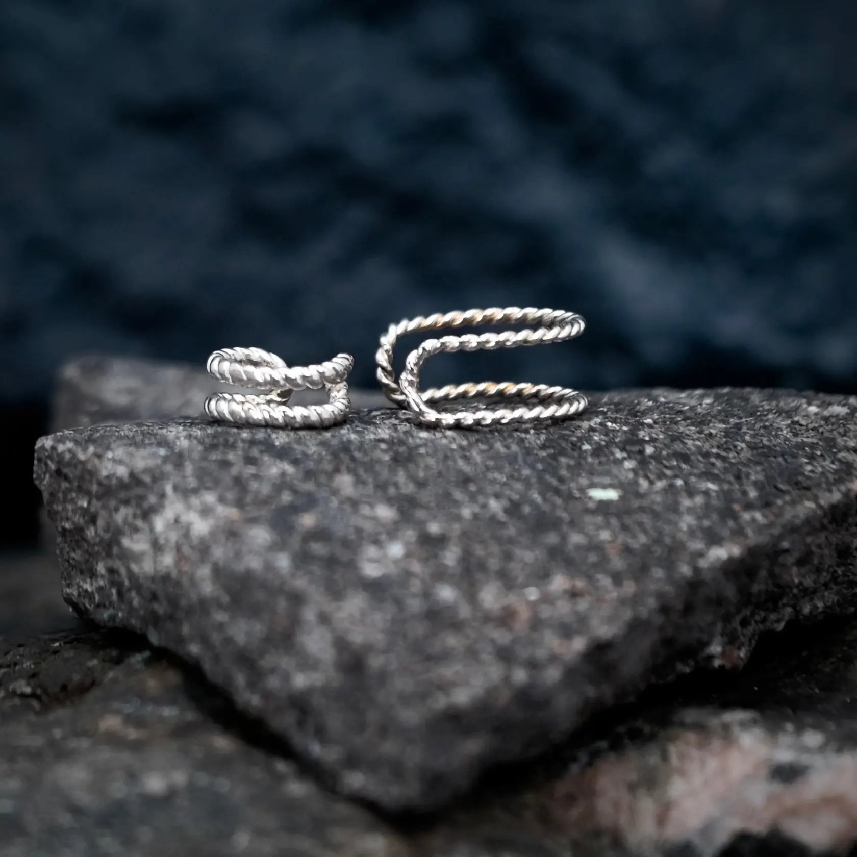 Double Twist - Earcuff L8Hasselblad