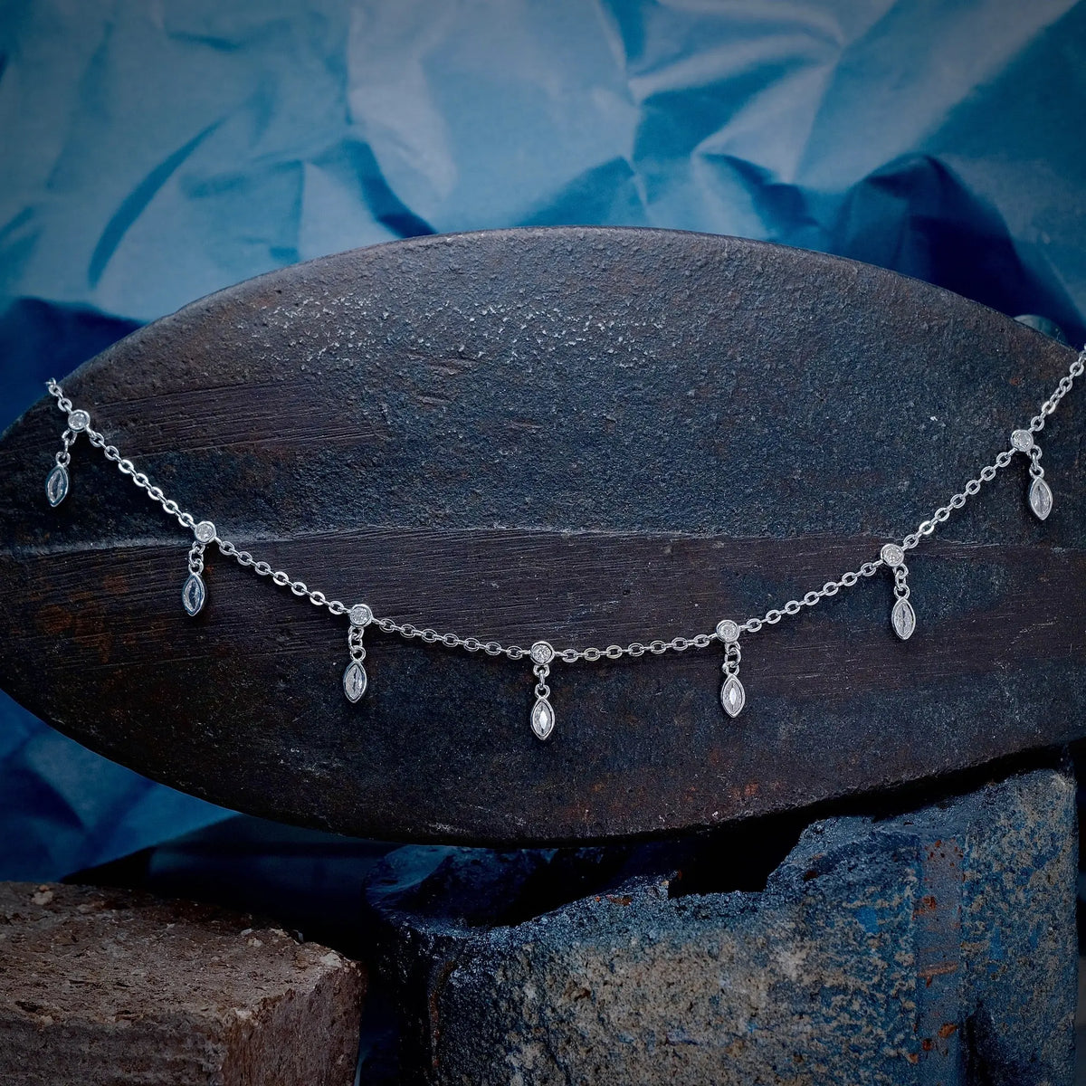 Droplets - Halsband L8Hasselblad