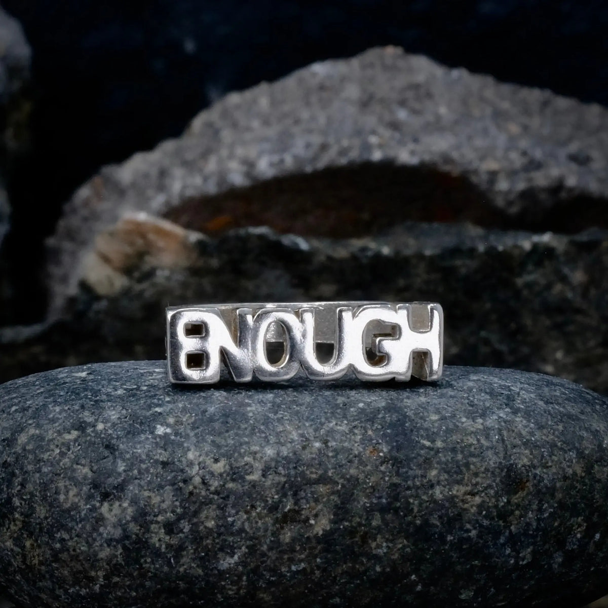 ENOUGH - Ordring L8Hasselblad