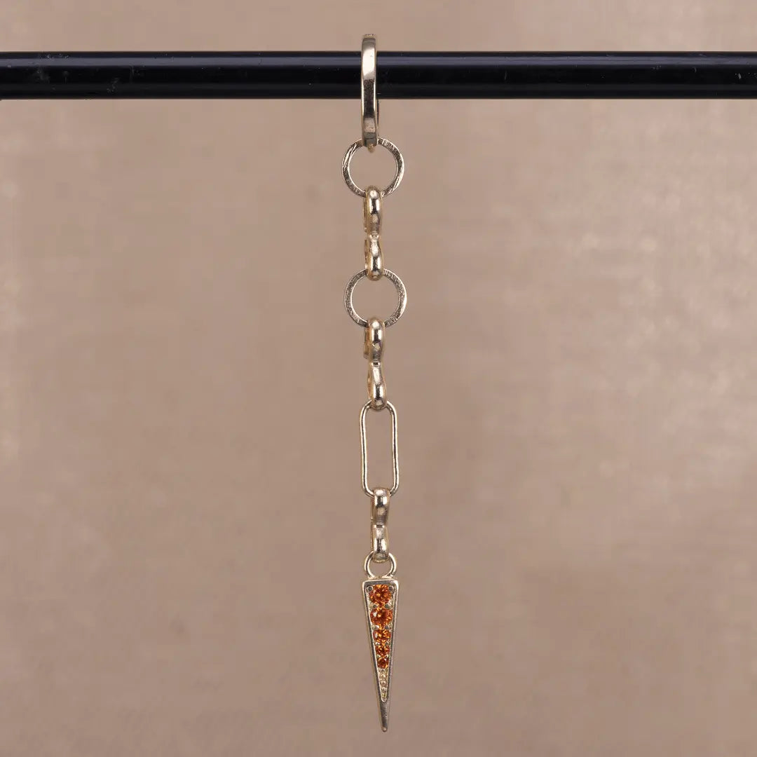 Ella - hängande örhänge med zirkontagg - gulddoublé - L8Hasselblad