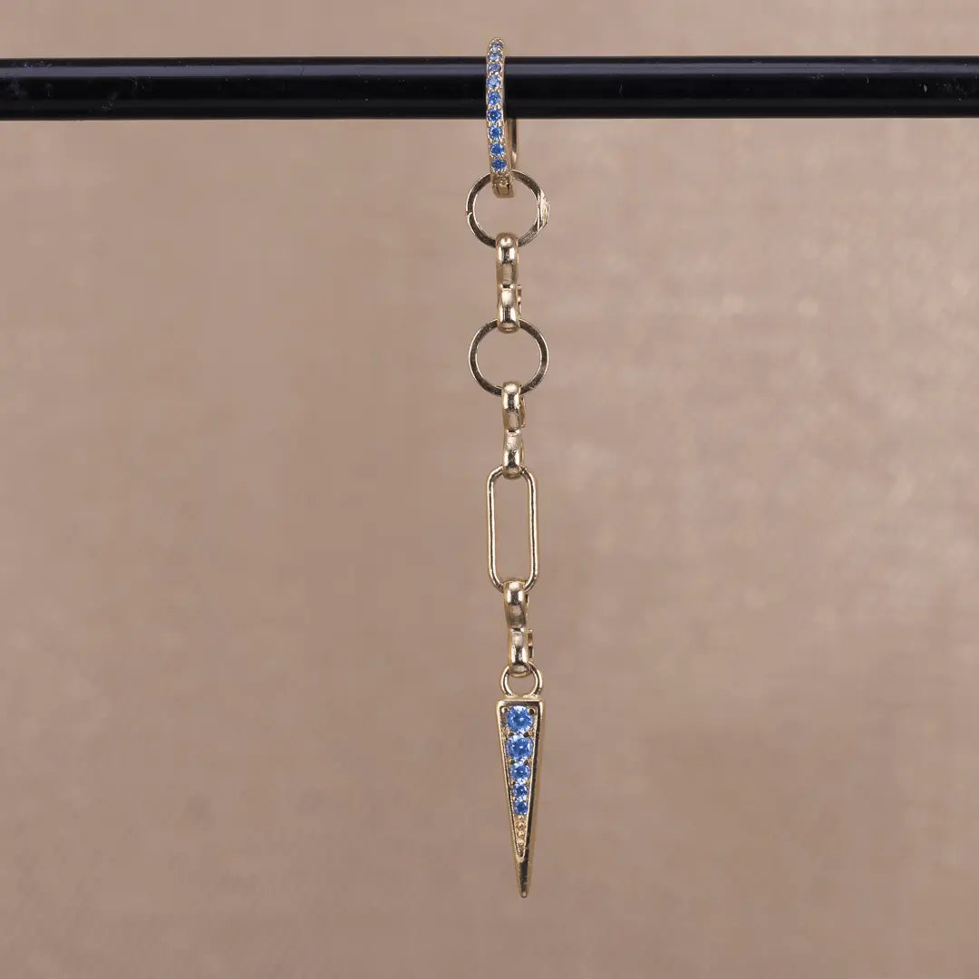 Ella - hängande örhänge med zirkontagg - gulddoublé - L8Hasselblad