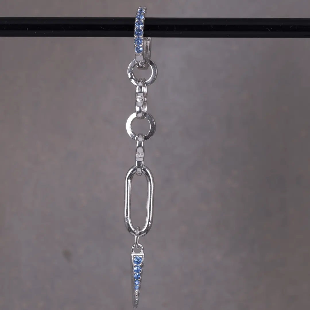 Ella - hängande örhänge med zirkontagg - silver - L8Hasselblad