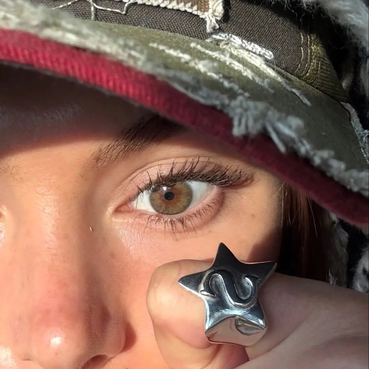 FKN STAR med bokstav ring L8Hasselblad