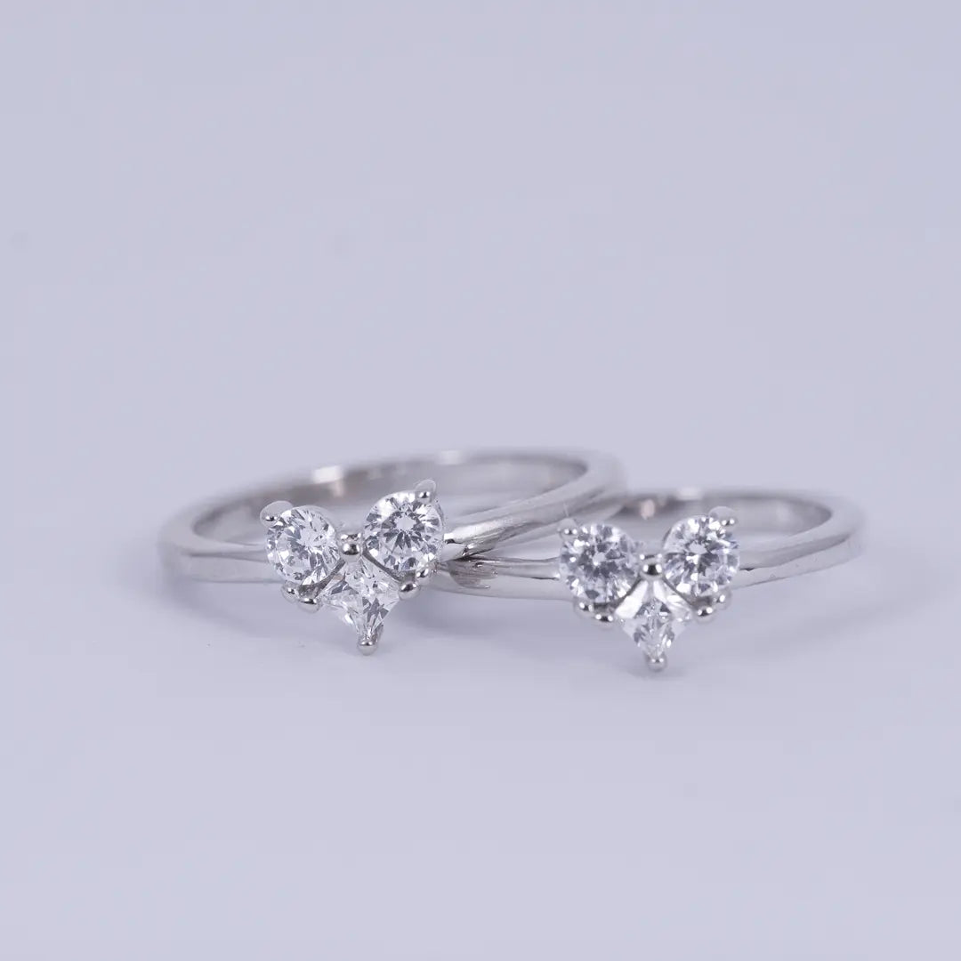 Fiora – silverring med tre zirkoner - L8Hasselblad