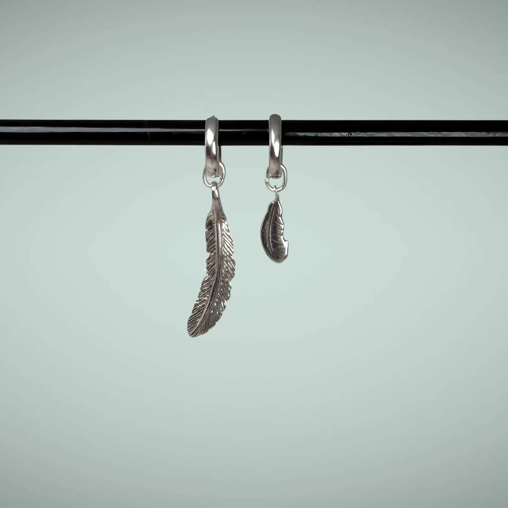 Fjäderfall - silverörhängen - L8Hasselblad