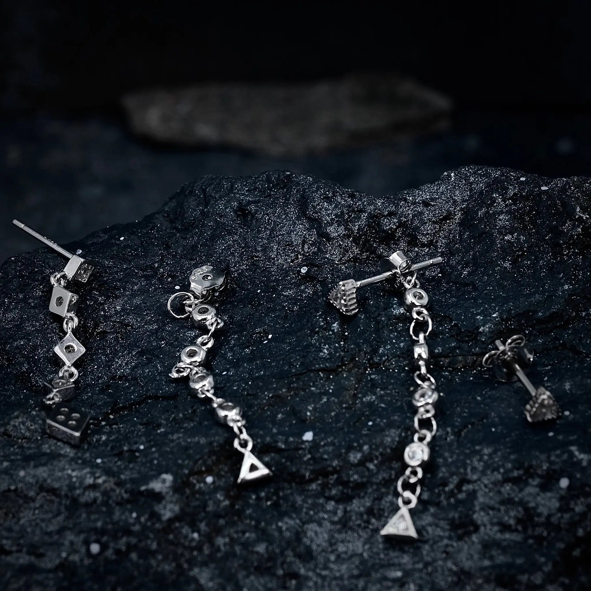 Geo Chains - Stiftörhänge L8Hasselblad