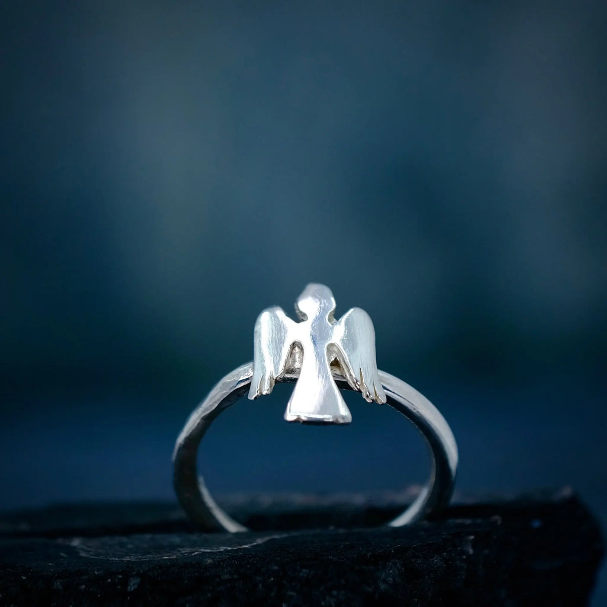 Guardian Angel - 2mm Ring L8Hasselblad